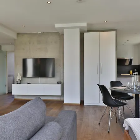 Moderne Studio-wohnung Gersthofen
