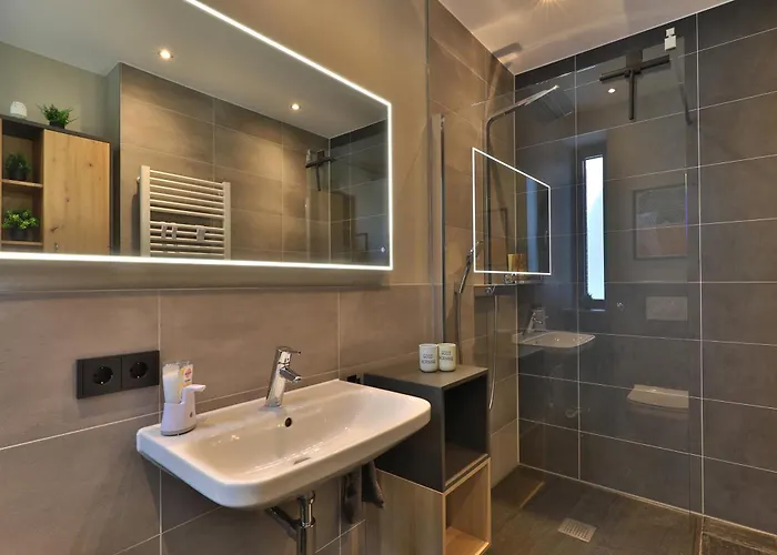 Moderne Studio-wohnung - Lichtblick 아파트 *